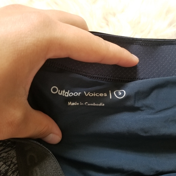 RARE Outdoor Voices Lightspeed Run Shorts Small - Picture 11 of 16
